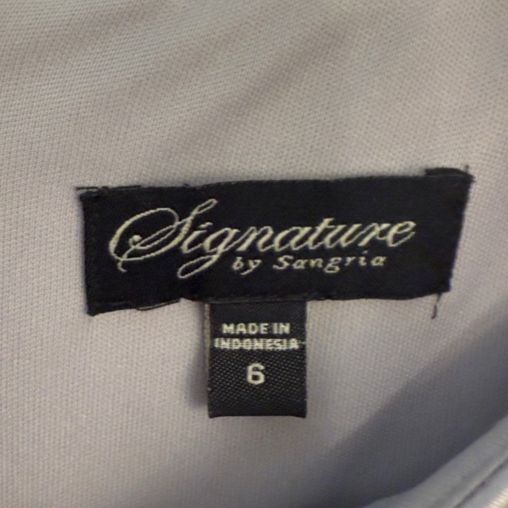 NWT Signature by Sangria Silver Sleeveless Ruched Rosette Sheath Dress - Size  6 - Picture 3 of 9